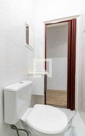 Casa para alugar com 100m², 2 quartos e 1 vaga Casa para alugar com 100m², 2 quartos e 1 vagaLavabo