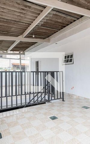 Casa para alugar com 100m², 2 quartos e 1 vaga Casa para alugar com 100m², 2 quartos e 1 vagaVaranda