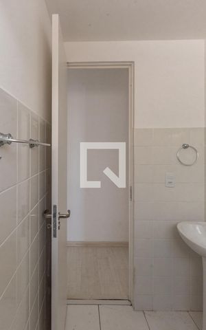 Apartamento para alugar com 55m², 2 quartos e 1 vaga Apartamento para alugar com 55m², 2 quartos e 1 vagaBanheiro