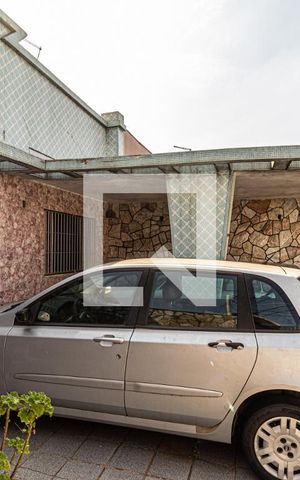 Casa à venda com 249m², 4 quartos e 3 vagas