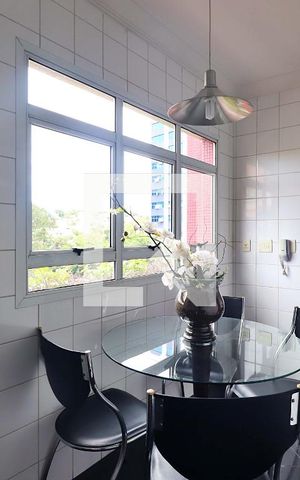 Apartamento à venda com 130m², 3 quartos e 2 vagasCopa