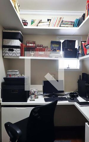 Apartamento à venda com 130m², 3 quartos e 2 vagasEscritório