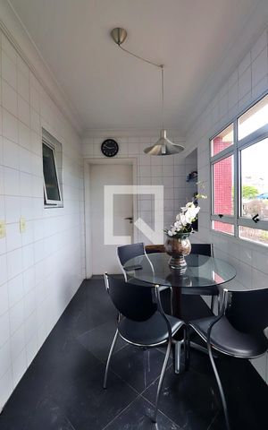 Apartamento à venda com 130m², 3 quartos e 2 vagasCopa