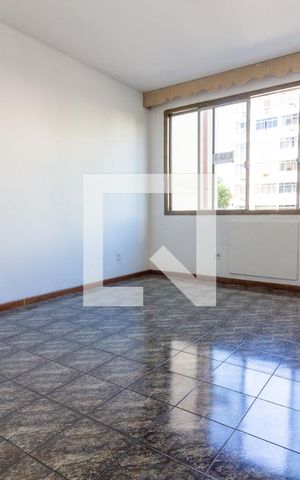 Apartamento à venda com 82m², 2 quartos e 1 vaga Apartamento à venda com 82m², 2 quartos e 1 vagaSala