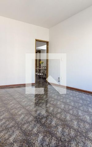 Apartamento à venda com 82m², 2 quartos e 1 vaga Apartamento à venda com 82m², 2 quartos e 1 vagaSala