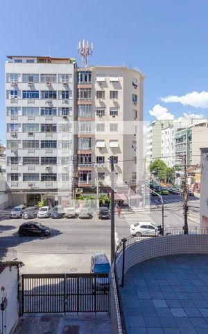 Apartamento à venda com 82m², 2 quartos e 1 vaga Apartamento à venda com 82m², 2 quartos e 1 vagaVista da Sala