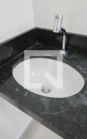 Casa à venda com 300m², 4 quartos e 3 vagasBanheiro do Quarto 4