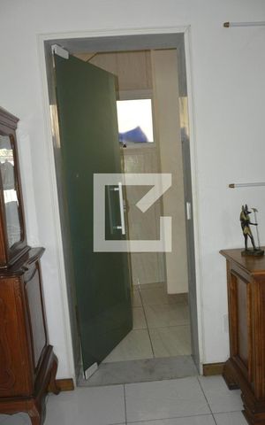 Casa para alugar com 400m², 6 quartos e 3 vagasBanheiro Social