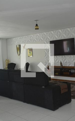 Casa para alugar com 400m², 6 quartos e 3 vagasSala