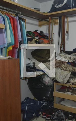 Casa para alugar com 400m², 6 quartos e 3 vagasCloset do quarto 3