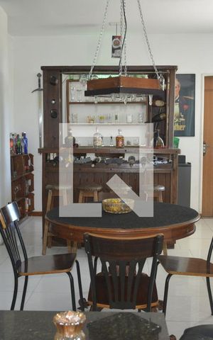 Casa para alugar com 400m², 6 quartos e 3 vagasSala