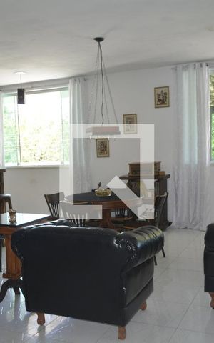 Casa para alugar com 400m², 6 quartos e 3 vagasSala