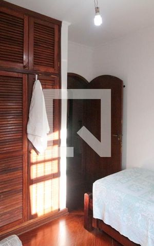 Casa à venda com 199m², 3 quartos e 2 vagas Casa à venda com 199m², 3 quartos e 2 vagasQuarto 3