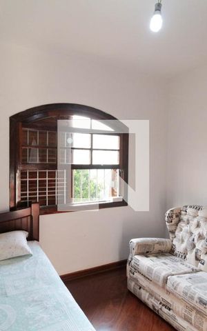 Casa à venda com 199m², 3 quartos e 2 vagas Casa à venda com 199m², 3 quartos e 2 vagasQuarto 3