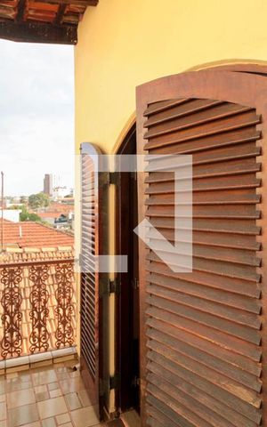 Casa à venda com 199m², 3 quartos e 2 vagas Casa à venda com 199m², 3 quartos e 2 vagasVaranda do quarto 1