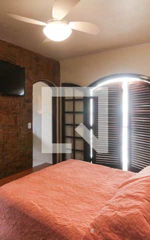 Casa à venda com 199m², 3 quartos e 2 vagas Casa à venda com 199m², 3 quartos e 2 vagasQuarto 1