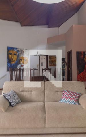 Casa para alugar com 500m², 4 quartos e 6 vagasSala