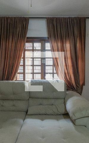 Casa para alugar com 500m², 4 quartos e 6 vagasSala de TV