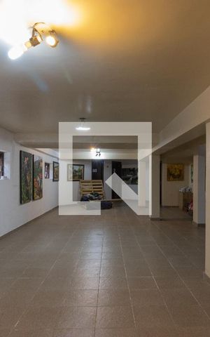 Casa para alugar com 500m², 4 quartos e 6 vagasAteliê