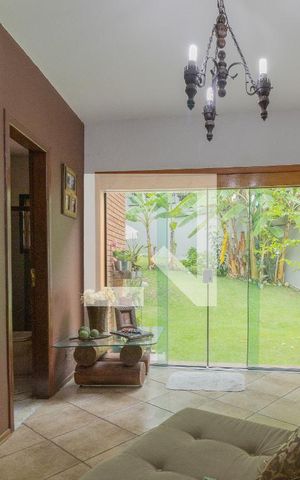 Casa para alugar com 500m², 4 quartos e 6 vagasSala da Lareira