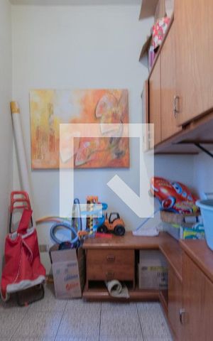 Casa para alugar com 500m², 4 quartos e 6 vagasQuarto de Serviço