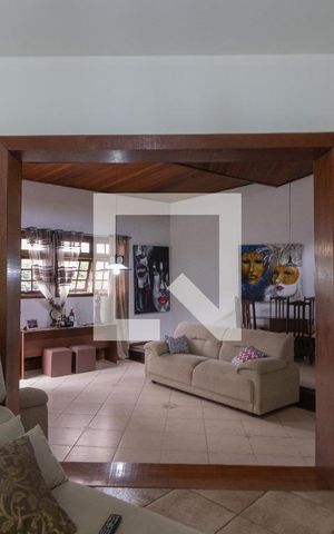 Casa para alugar com 500m², 4 quartos e 6 vagasSala da Lareira