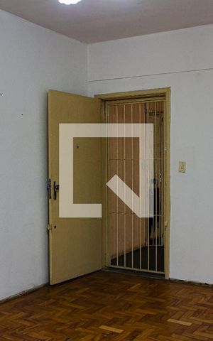 Apartamento à venda com 90m², 2 quartos e 1 vaga Apartamento à venda com 90m², 2 quartos e 1 vagaSala