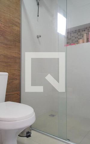 Casa à venda com 290m², 3 quartos e 1 vaga Casa à venda com 290m², 3 quartos e 1 vagaBanheiro