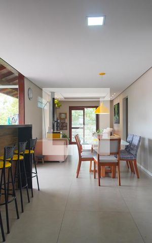 Casa à venda com 290m², 3 quartos e 1 vaga Casa à venda com 290m², 3 quartos e 1 vagaCozinha