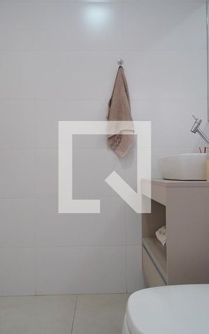 Casa à venda com 290m², 3 quartos e 1 vaga Casa à venda com 290m², 3 quartos e 1 vagaBanheiro da Suíte