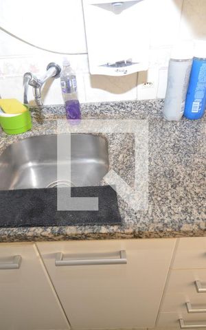 Apartamento para alugar com 50m², 2 quartos e 1 vagaCozinha e Área de Serviço - Armários