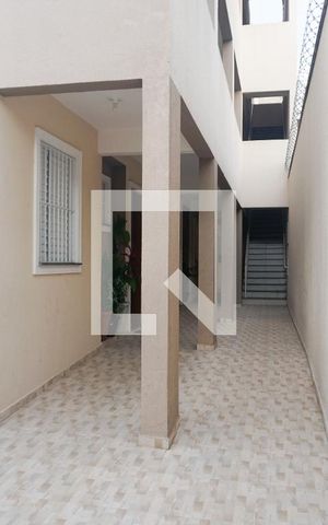 Apartamento à venda com 42m², 2 quartos e sem vagaÁrea comum