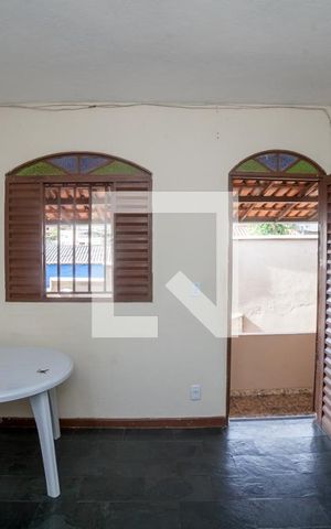 Casa à venda com 480m², 10 quartos e 2 vagas