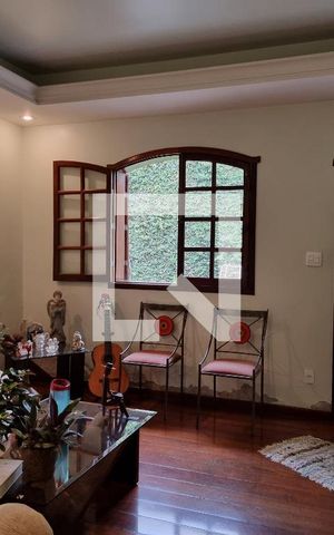 Casa à venda com 203m², 4 quartos e 3 vagas