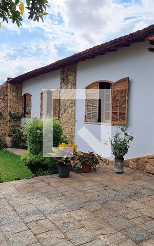 Casa à venda com 203m², 4 quartos e 3 vagas