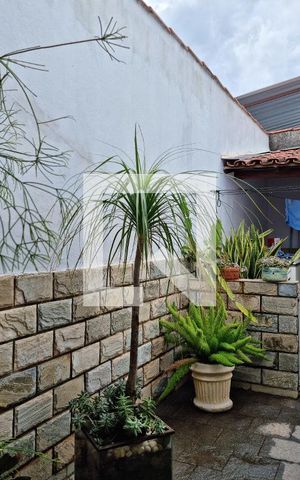 Casa à venda com 203m², 4 quartos e 3 vagas