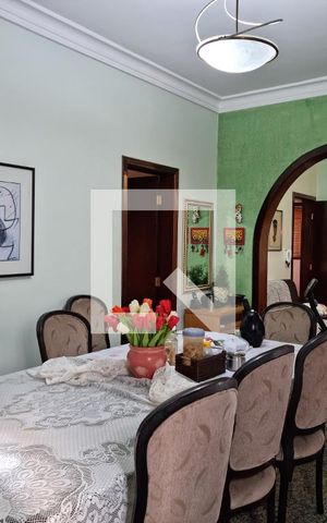 Casa à venda com 203m², 4 quartos e 3 vagas