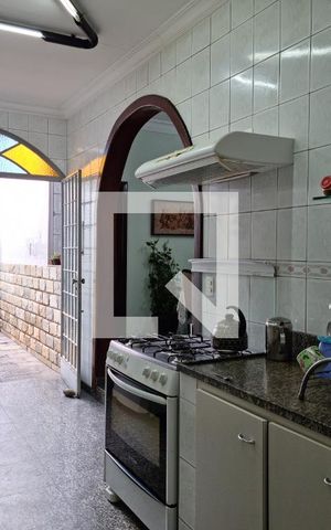 Casa à venda com 203m², 4 quartos e 3 vagas