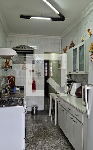 Casa à venda com 203m², 4 quartos e 3 vagas