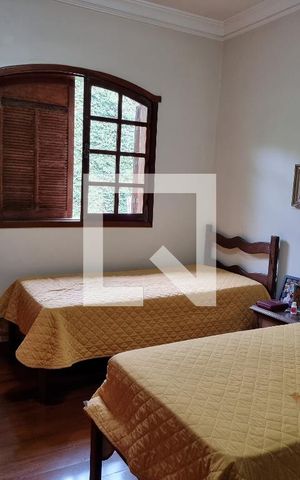 Casa à venda com 203m², 4 quartos e 3 vagas