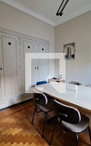 Casa à venda com 271m², 4 quartos e 2 vagas