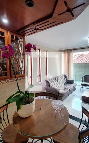 Casa para alugar com 325m², 4 quartos e 4 vagas