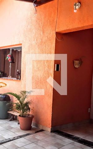 Casa à venda com 270m², 3 quartos e 3 vagas