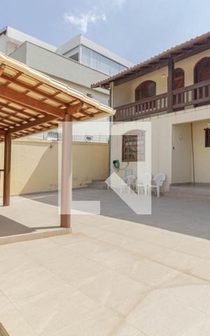 Casa à venda com 360m², 4 quartos e 5 vagas