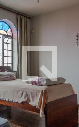 Casa à venda com 209m², 3 quartos e 3 vagas