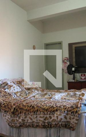 Casa à venda com 135m², 4 quartos e 1 vaga