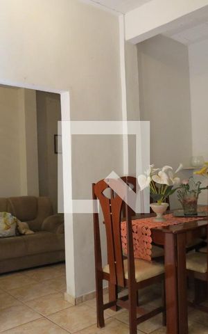 Casa à venda com 135m², 4 quartos e 1 vaga