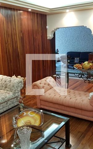 Casa à venda com 395m², 4 quartos e 5 vagas