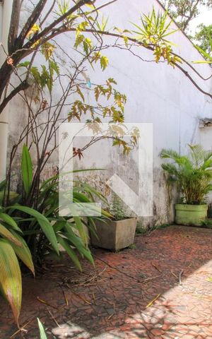 Casa à venda com 559m², 7 quartos e 8 vagas
