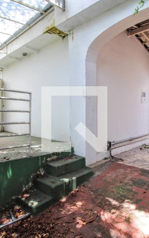 Casa à venda com 559m², 7 quartos e 8 vagas